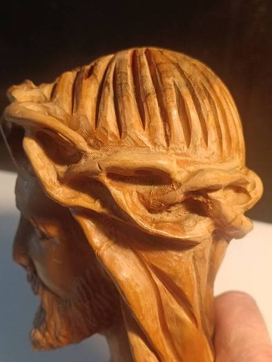 Fabulous Hardwood Carving Of Jesus