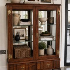 Storage/Drinks cabinet