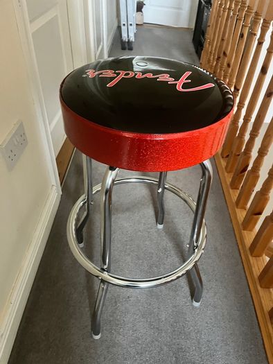 Fender guitar stool sparkle logo