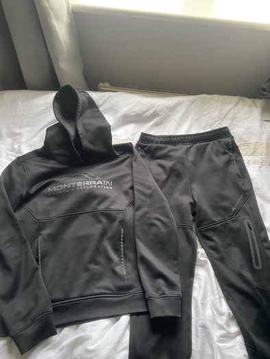 Monterrain tracksuit
