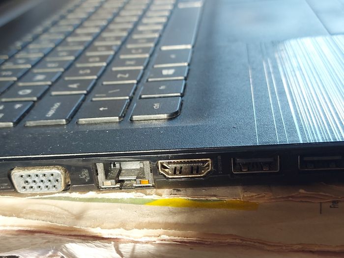 HP Notebook, Model 14-am075na, Intel Core i3-6006U CPU, 2.0GHz, 8GB Ram, 1.8 Terrabyte HDD, Windows 10, Microsoft Edge, Chrome and VLC