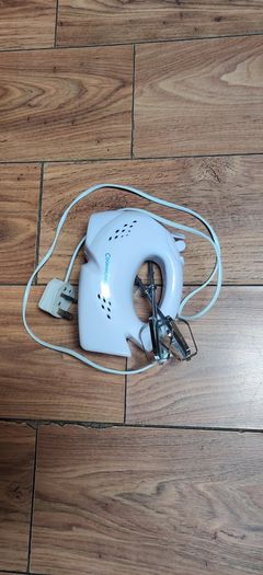 Cookworks hand mixer