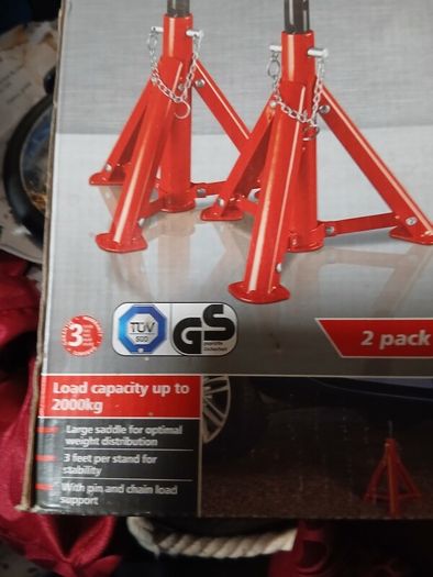 Axle stands
