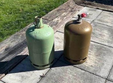 Gas cylinders