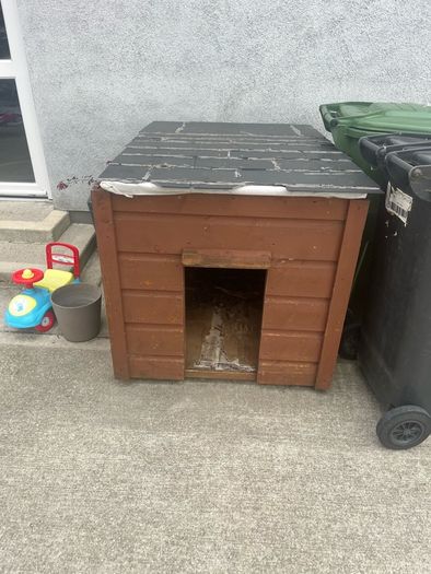 Dog kennel