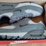 Nike trainers air max ivo Wolf grey 11 Image 3