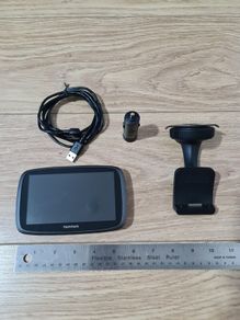 TomTom 510 lifetime maps, speed cameras, recharging points