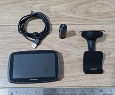 TomTom 510 lifetime maps, speed cameras, recharging points