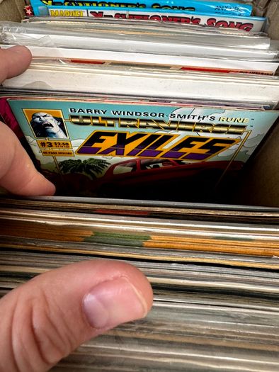 Marvel, DC & Indie Medium Comic Box w 180 comics for Sale