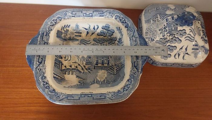 Fabulous Antique Blue and White Transferware Willow Pattern Large Lidded Tureen/Vegetable Dish For Display, Unknown Maker, Most Likely Staffordshire Made