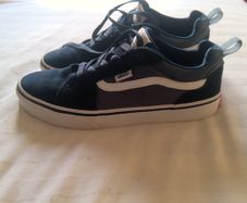 Boys shoes (Vans)
