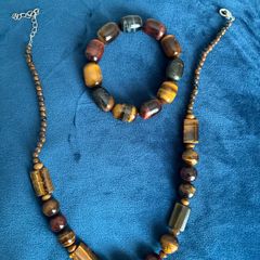 Tiger eye necklace and bracelet set