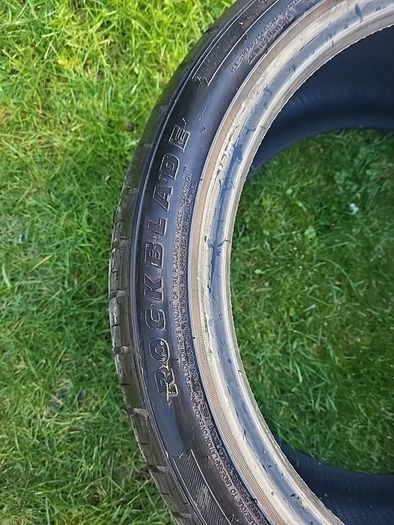 275/35 r18