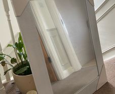 wall mirror