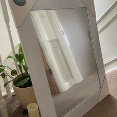 wall mirror