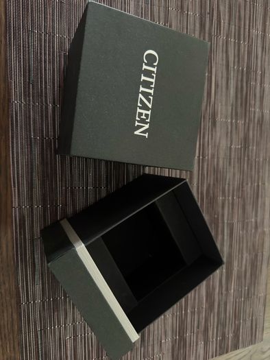 Citizen watch box