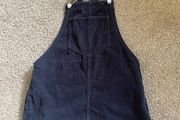 Black pinafore