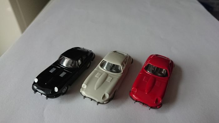 3 Jaguar E model cars