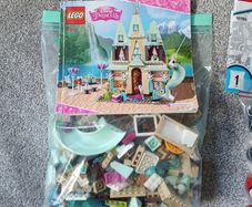 Lego Arendelle Castle Celebration