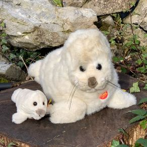Steiff Issy seal and cosy Heuler