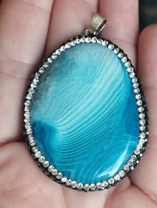 Pendant made of 925 silver and blue agate.