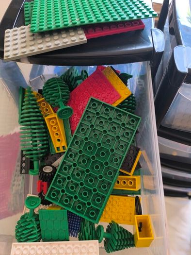 Vintage 80s Lego Bundle