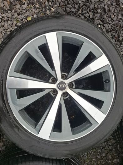 21" Genuine Audi Q8, Q7 Alloys with tyres