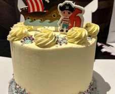pirate ship cake topper and candle no 6