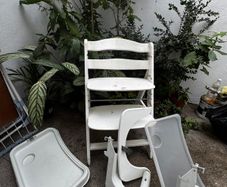 Hauck Alpha+ Wooden Highchair for Children from 6 Months to 90 kg-Includes 5-Point Strap, Protective Bar-Compatible with