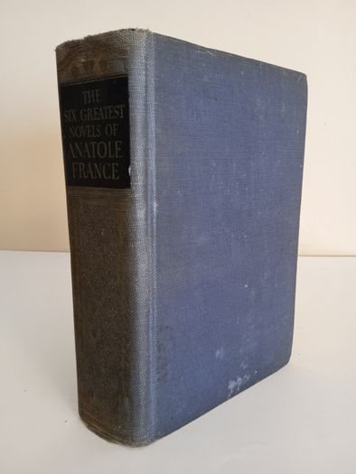 The Six Greatest Novels of Anatole France: Penguin Island, The Crime of Sylvestre Bonnards, The Revolt of the Angels, The Gods are Athirst, Thais, and The Red Lily. Decorations by Frank C. Paper, John Austen and Donia Nachshen (HQ86)