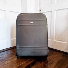 Extra large Lansay Executive Suitcase