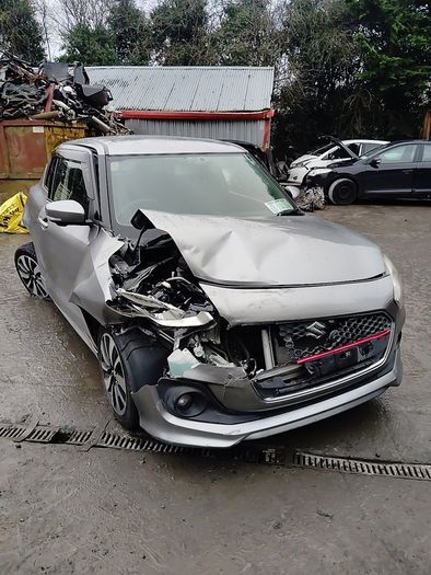 Breaking Suzuki swift rs 2017