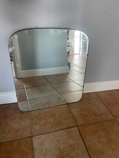 Harris Lebus dresser with mirror. Have spare drawer handle for damaged one.