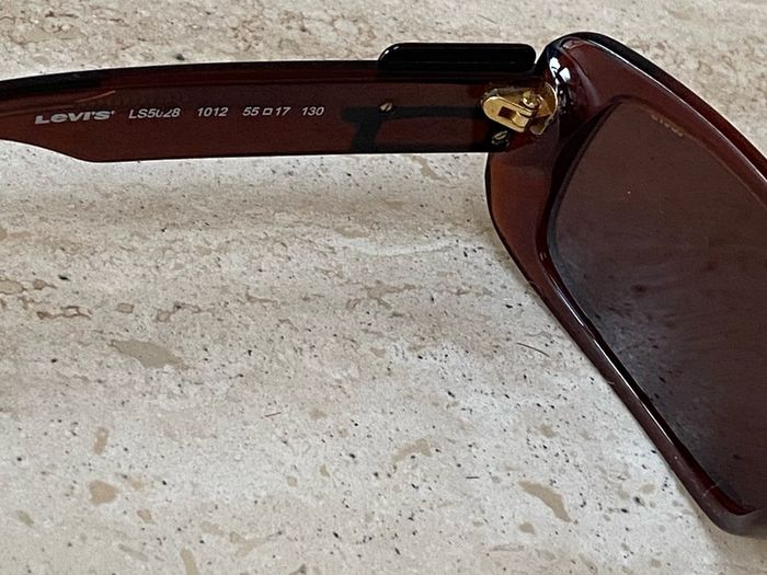 Levi's Unisex Rectangular Sunglasses Category 3