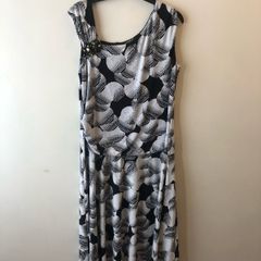 Dress (size 16)