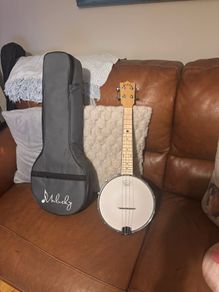 banjo ukulele