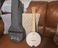 banjo ukulele