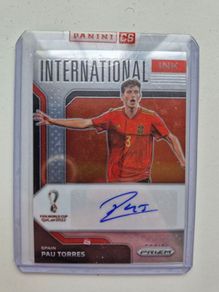 Panini Prizm - International Ink. FIFA World Cup 2022. Pau Torres. Autographed trading card