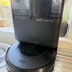Eufy Omni c20