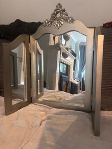 Foldable mirror
