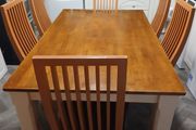 Kitchen table &amp; 6 chairs