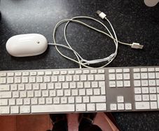 Apple Keyboard and Mouse (USB)