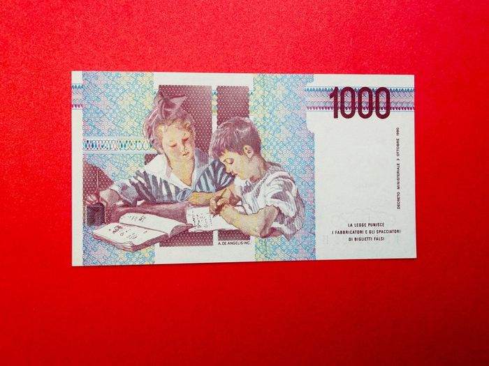 Italy  1000. Lire  1990  Pick  114c UNC