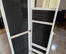 Jewellery cabinet