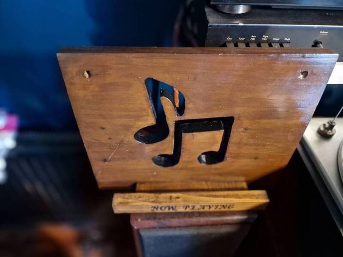 vinyl record now playing display