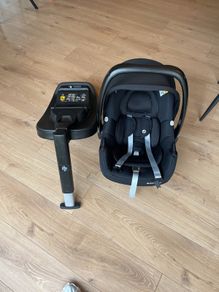Maxi Cosi Car seat and isofix