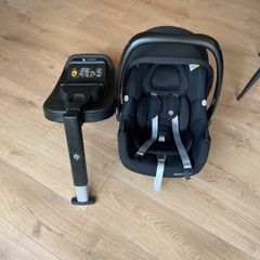 Maxi Cosi Car seat and isofix