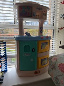 kitchen set with accessories
