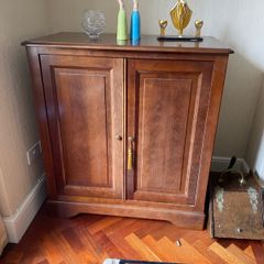 tv cabinet
