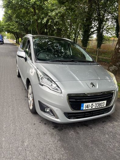 Peugeot 5008 7 SEATER new nct 03/27